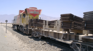 ¡Asalto de película en Chile! Banda frenó tren y se llevó toneladas de cobre en pleno desierto